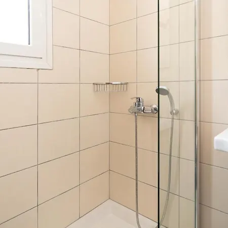 Nondas Apartmán *